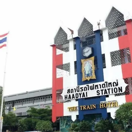 The Train Hotel Hatyai-2